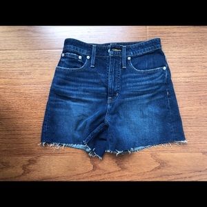 Madewell high rise curvy denim shorts - like new